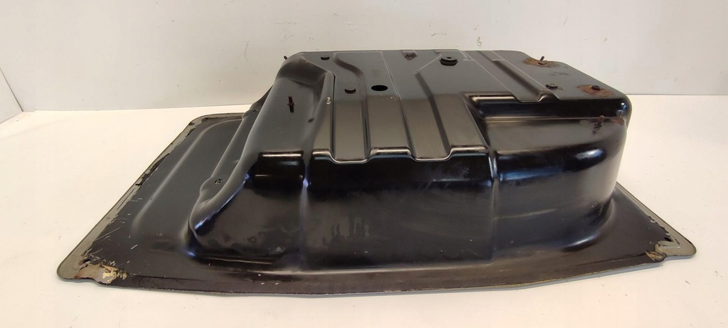 фото №5, Mercedes w205 поддон багажника sedan a2056104500