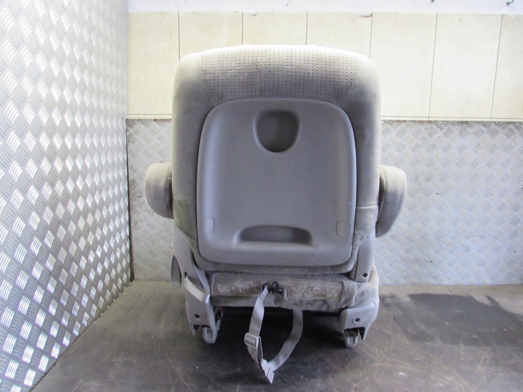 фото №7, Сидіння лівий задня 2 ряд toyota sienna ii 03-10r