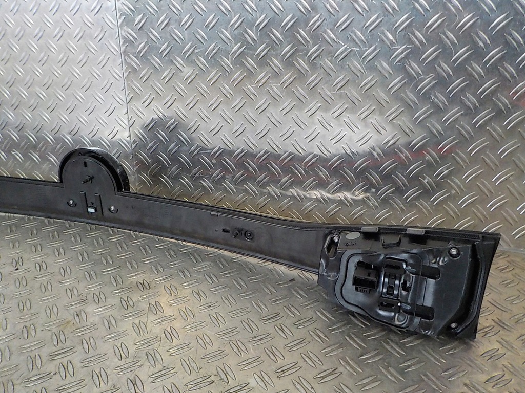 фото №7, Vw id.4 2020- накладка крышки лампы задняя