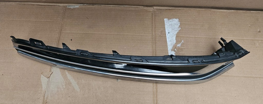 Купити Vw passat b7 решітка бампера праві перед 3aa853666a