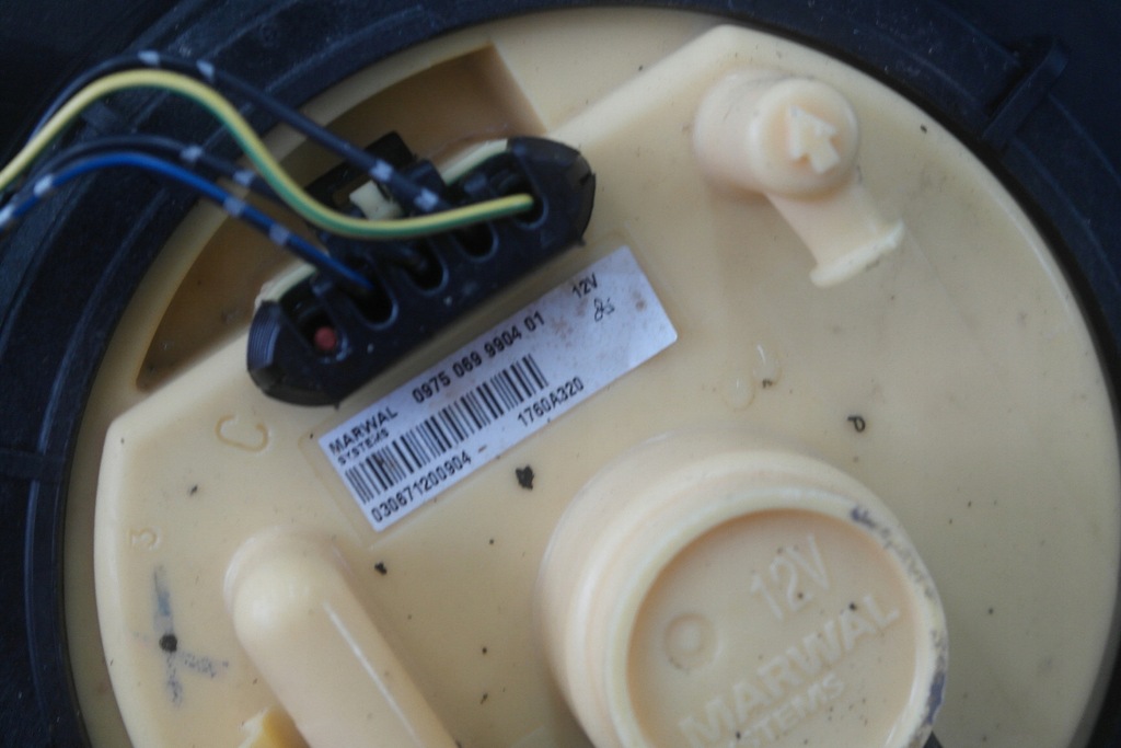 фото №9, Mitsubishi colt z30 04-12 5d 1.1 1.3 бак топлива bak насос комплект оригинальный номер