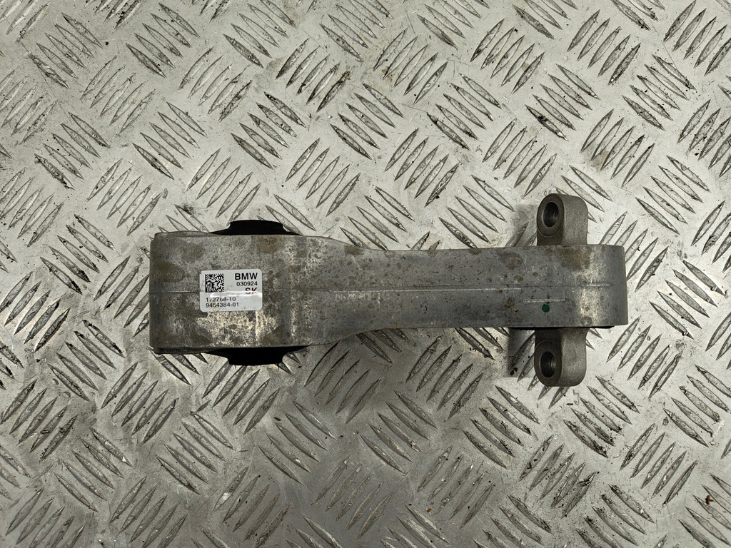фото №1, Bmw 1 f40 подушка двигуна 9454384