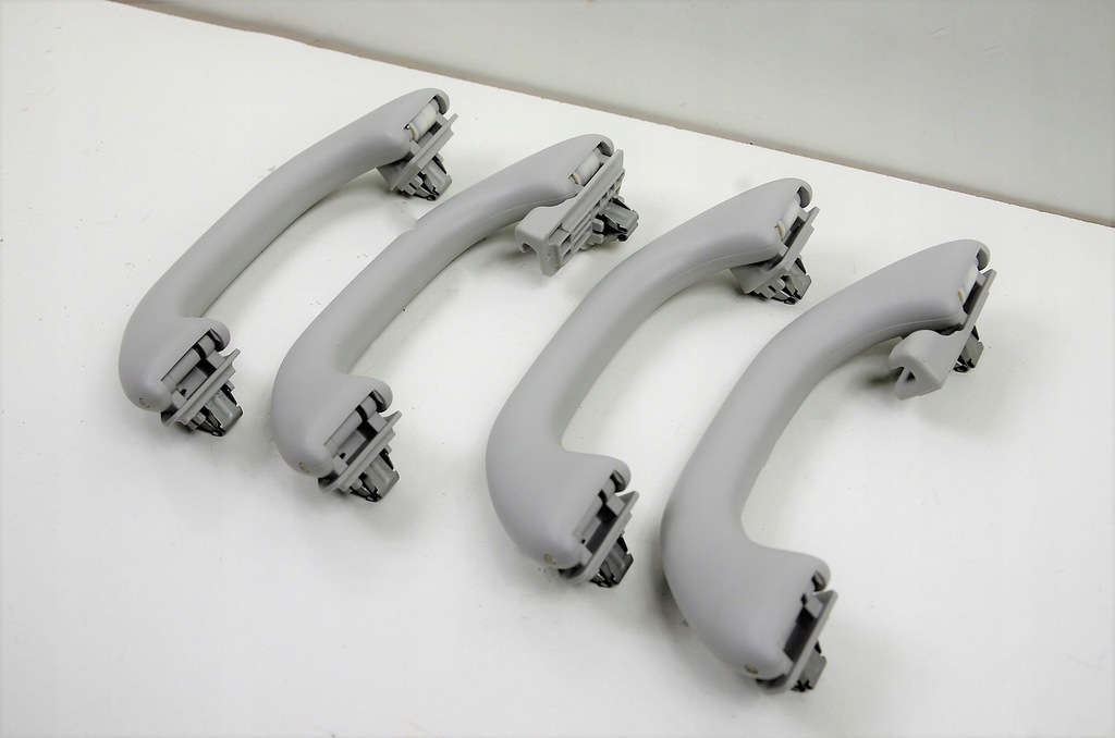 фото №1, Vw jetta 5c6 комплект ручки стельовий