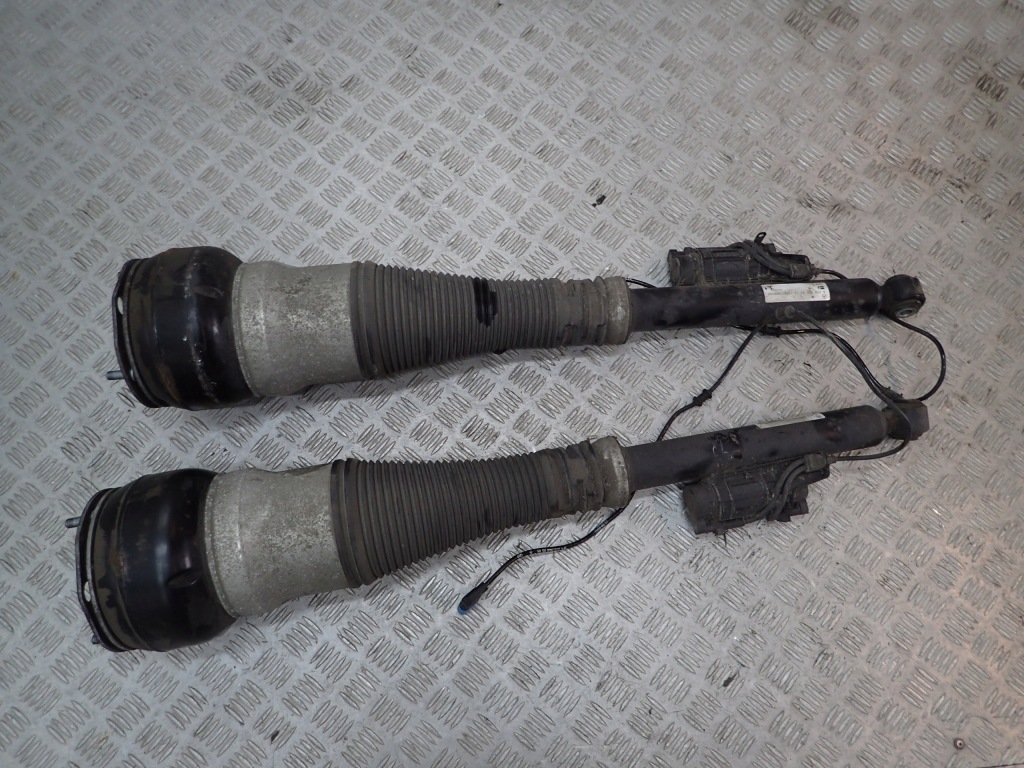 фото №1, Mercedes benz s w222 амортизатор задняя задний правый r