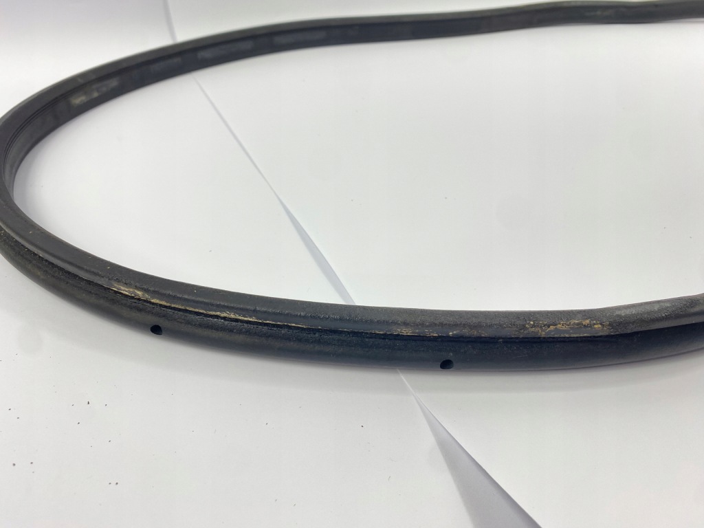 Прокладка двері правий права перед кузовна mercedes w140 c140 cl coupe в Україні