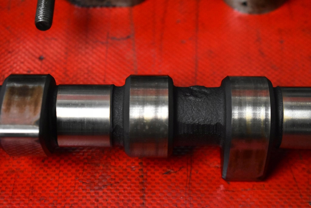 фото №10, Головка двигателя 06b103373j vw bora 1.6 8v 98-05