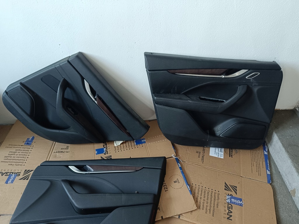 фото №15, Сиденья заднее сиденье обшивки levante maserati