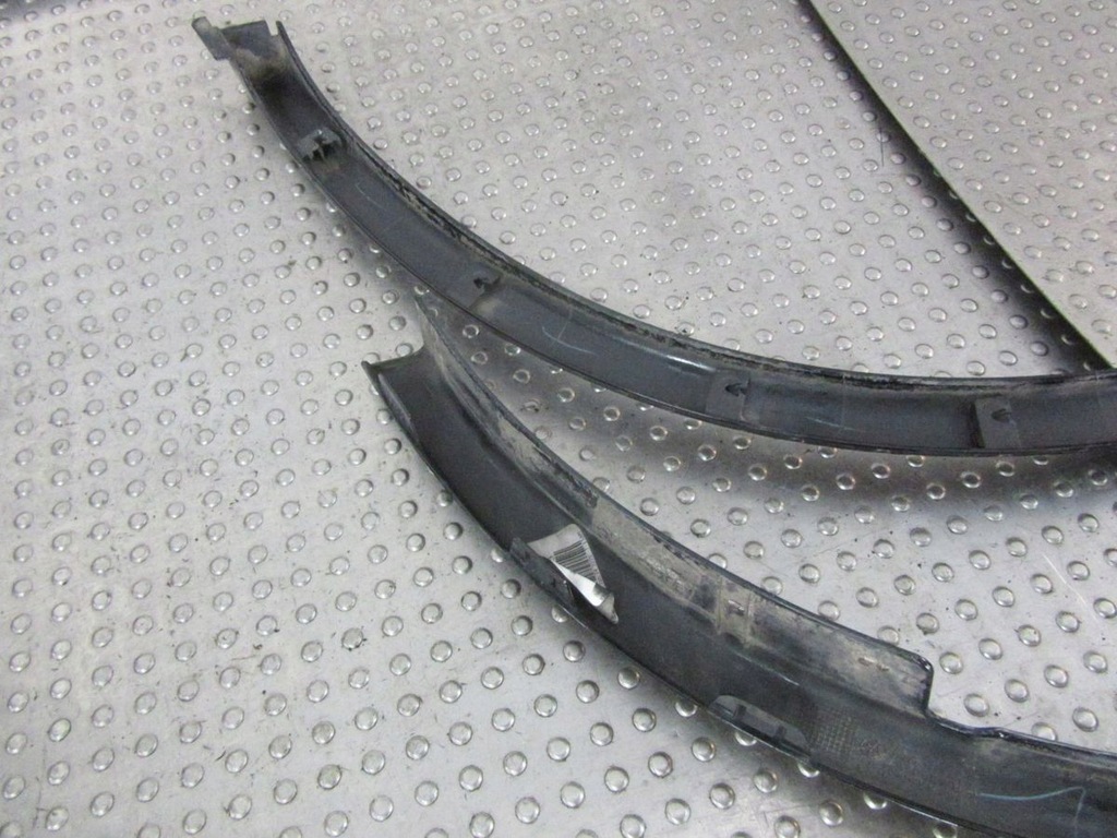 фото №6, Dodge durango iii 2020 молдинг накладка защита крыла правая задняя