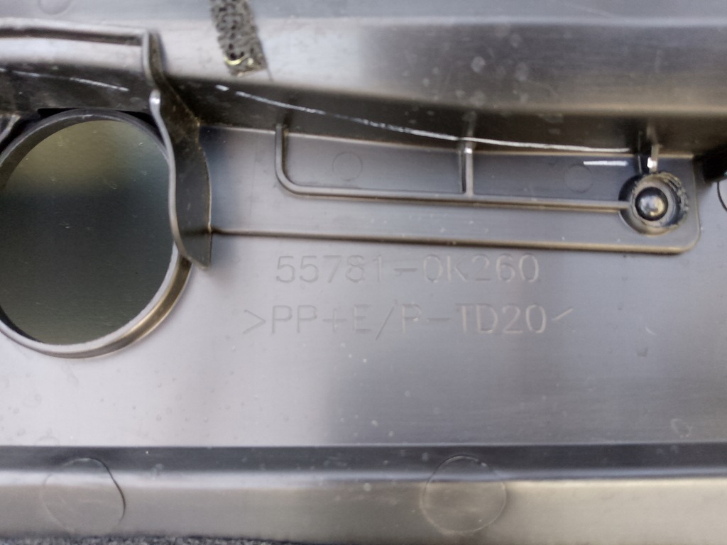 фото №9, Toyota hilux viii 8 2015- жабо перед передні 55781-0k260 ÷