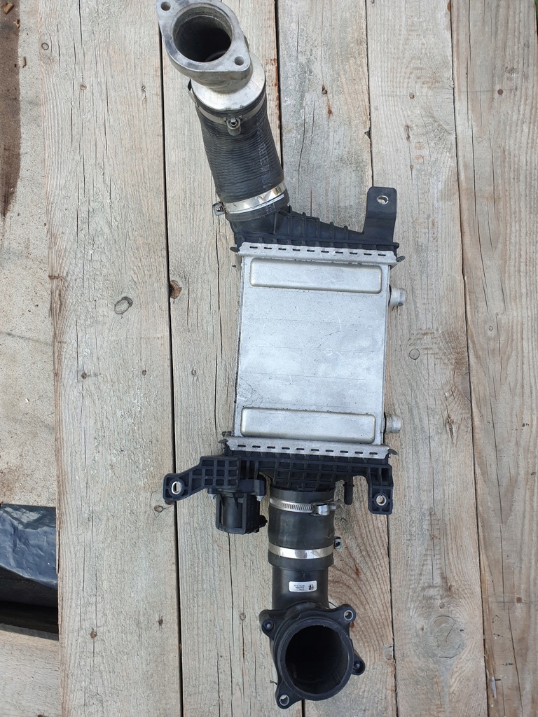 фото №1, Интеркулер правый alfa romeo giulia qv stelvio