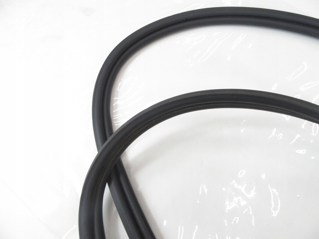 фото №12, Прокладка кришки багажника bmw e83 x3