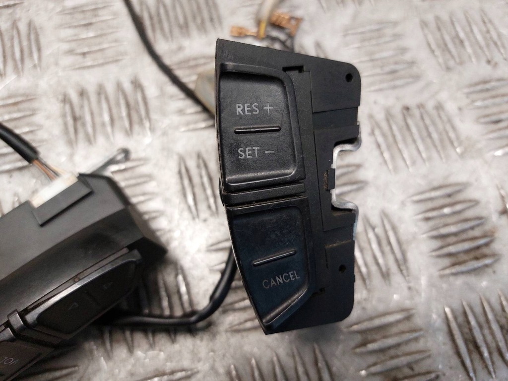 фото №12, Радио проигрыватель beta + чейнджер + переключатели многофункциональный vw bora