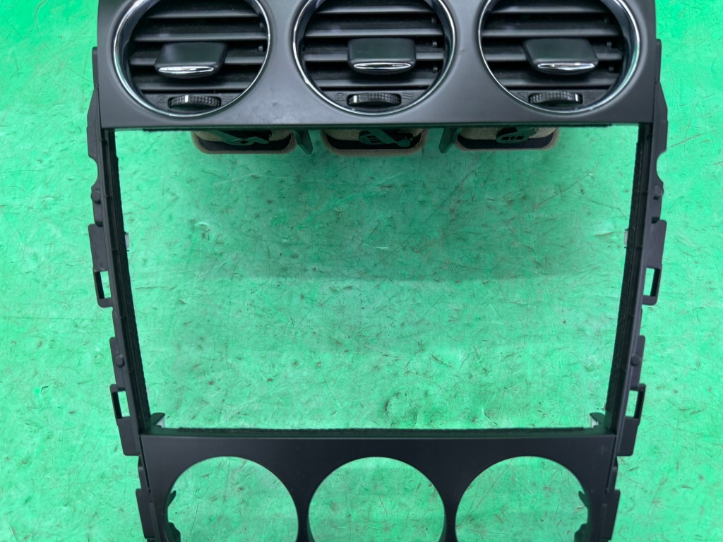 фото №3, Решітка ґрати обдув середній рамка радіо mazda cx-7 lift 06-12