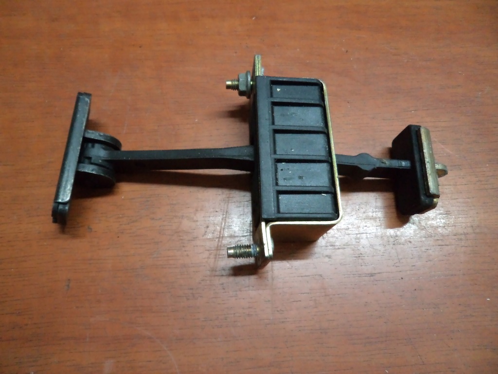 фото №1, Ограничитель дверь mercedes w203 a2037200116 перед