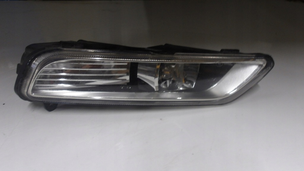 фото №1, Противотуманная фара правый перед vw passat b7