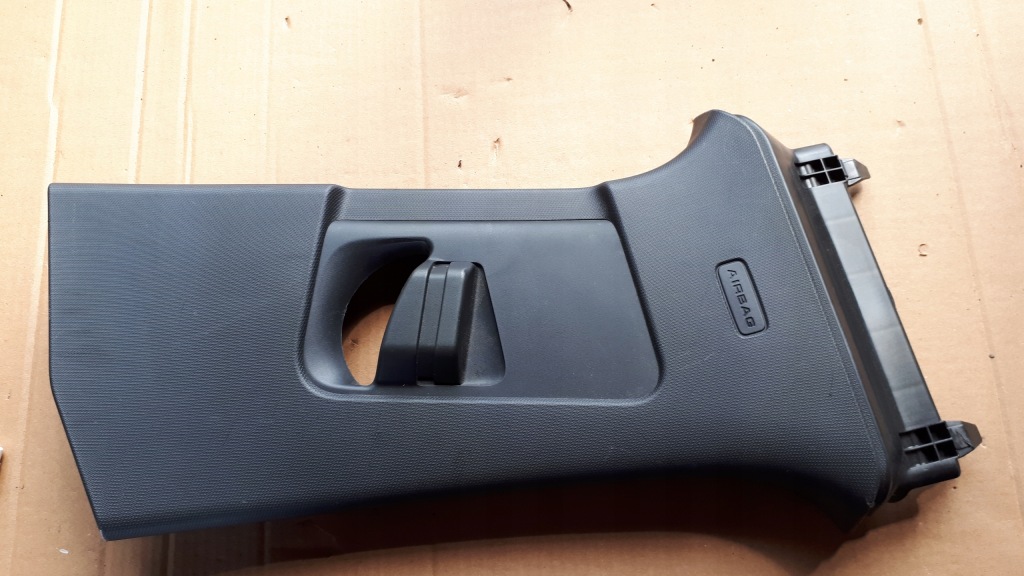 фото №1, A3 8y захист стійка права правий перед sline