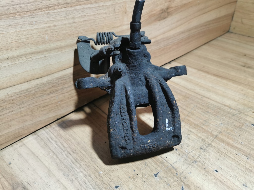 фото №1, Суппорт левый задняя mondeo mk3