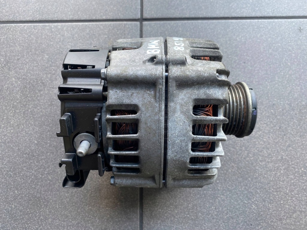 Купити Генератор двигуна bmw 8519890
