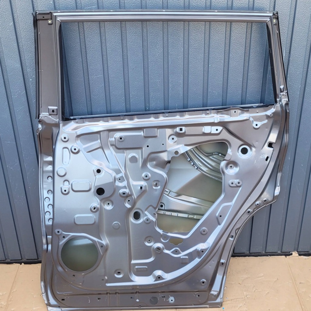 фото №8, Toyota highlander iv 19 дверь задняя задние правое fv