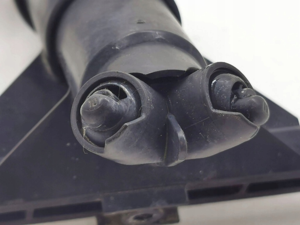 фото №7, Bmw 5 e60 e61 2004 правая сторона насадка распылителя лампы передней