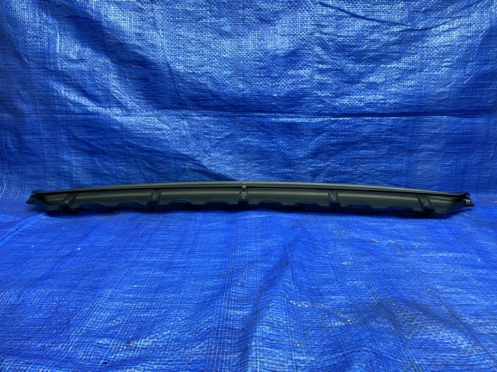 Купить Молдинг защита полка багажника 7433287 bmw g20