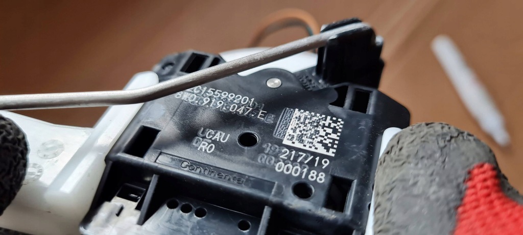 фото №8, A4 b9 8w lift датчик уровня топлива бака 2.0 8w0919047e a5 8w