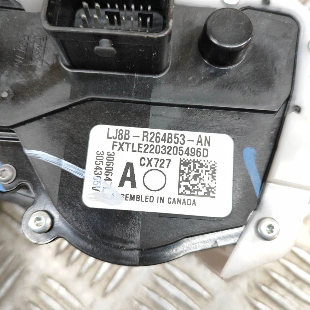 фото №6, Ford mustang mach-e 2022 левая сторона замок дверь задних