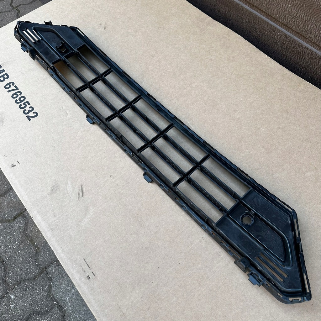 фото №11, Решітка середня решітка радіатора бампера перед volvo xc40 ii lift оригінал 32136098