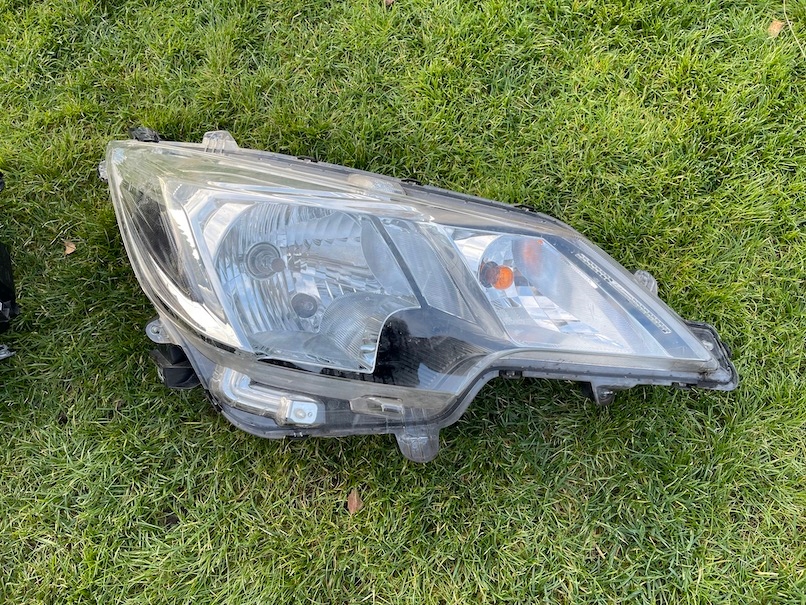 фото №1, Mitsubishi space star iii 20- лампа передня права оригінал