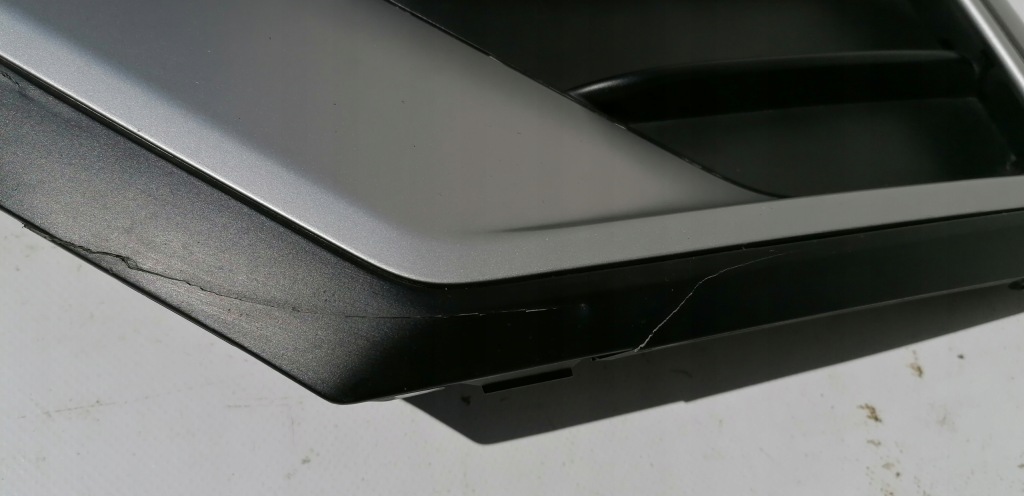 Audi q2 решётка бампера правая pdc 81a807152b 16r- Цена