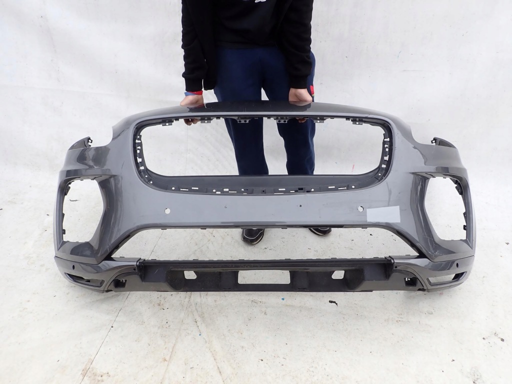 фото №1, Jaguar e-pace r-dynamic 17- бампер перед pdc