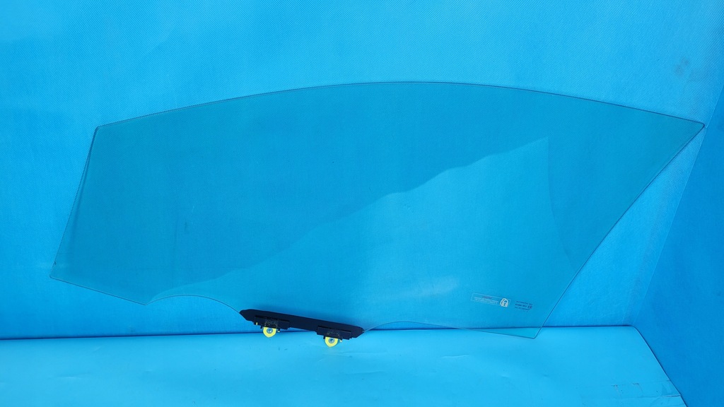 фото №10, Suzuki swace corolla e21 21r стекло боковая дверь правый перед