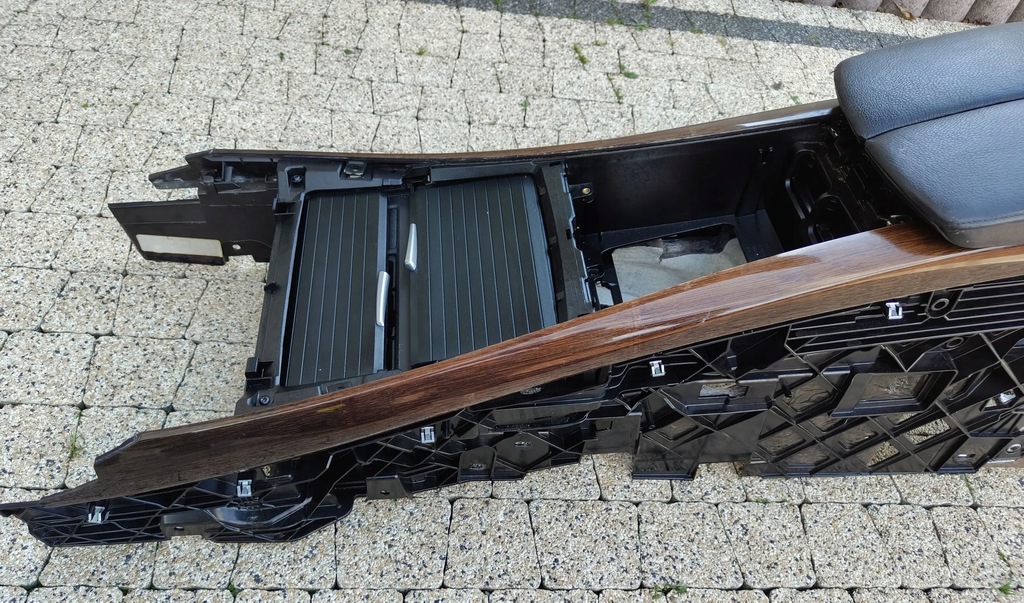 фото №7, Bmw x5 e70 подлокотник туннель средний каркас чёрный