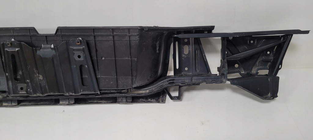 фото №8, Балка бампера задняя подножка toyota hilux 2015-20