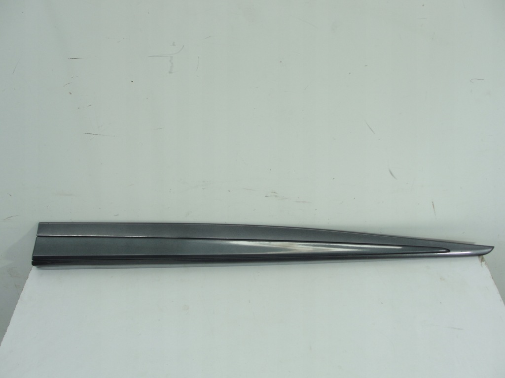 фото №1, Молдинг дверь перед правая toyota yaris iii lift 2017- 75731-0d200