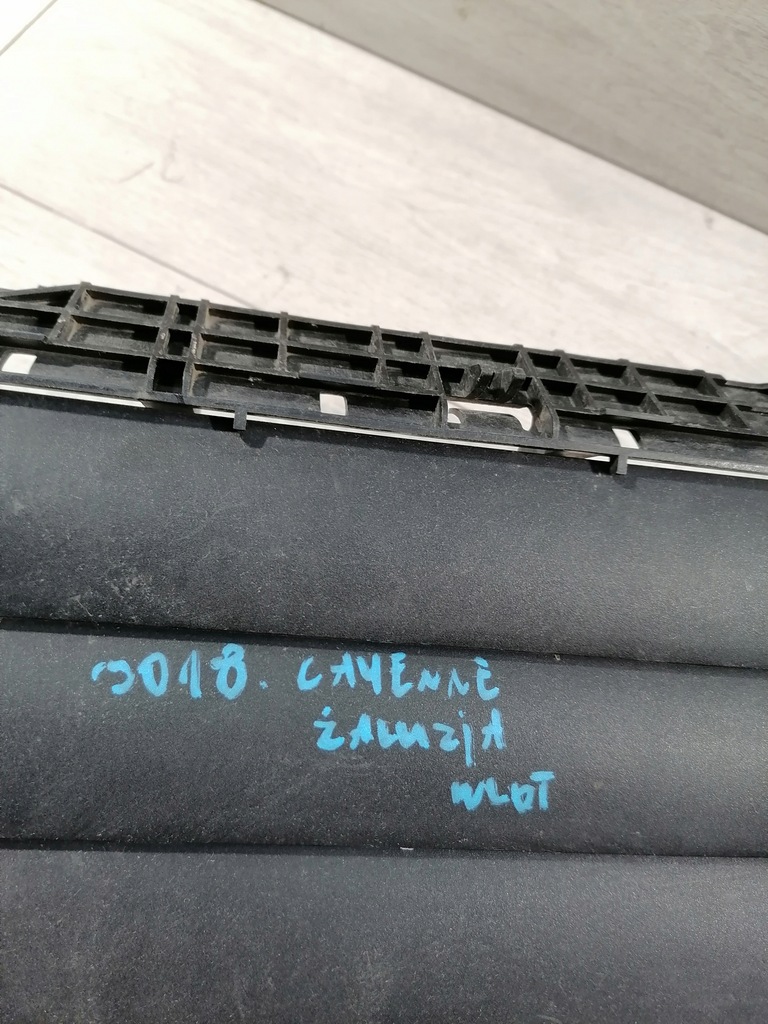 фото №8, Cayenne жалюзі впуск повітря 9y0122356