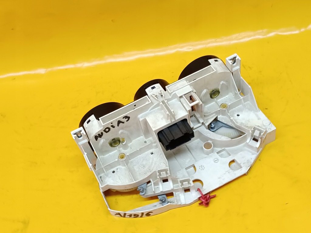 фото №9, Панель обдув audi a3 8l 96-99r 8l0819045a
