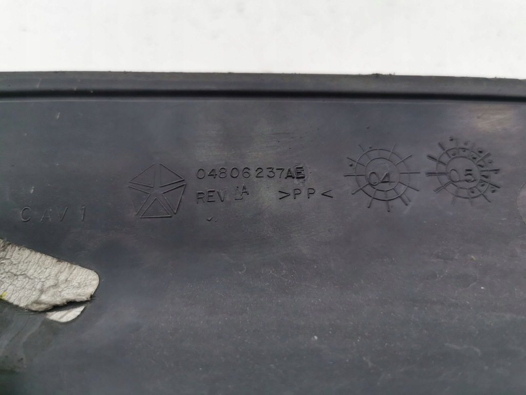 фото №6, Chrysler 300 - 300c 2007 ліва сторона впуск / канал повітря інтеркулер