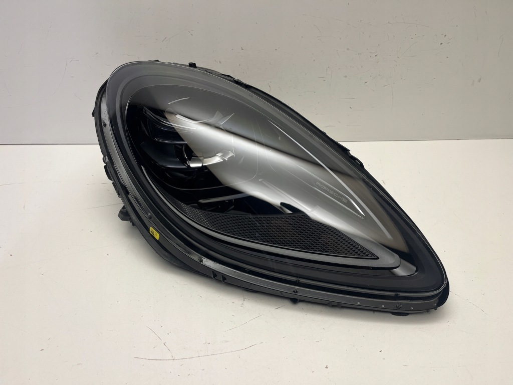 Купити Фара porsche macan 95b рестайлінг  95b941016j