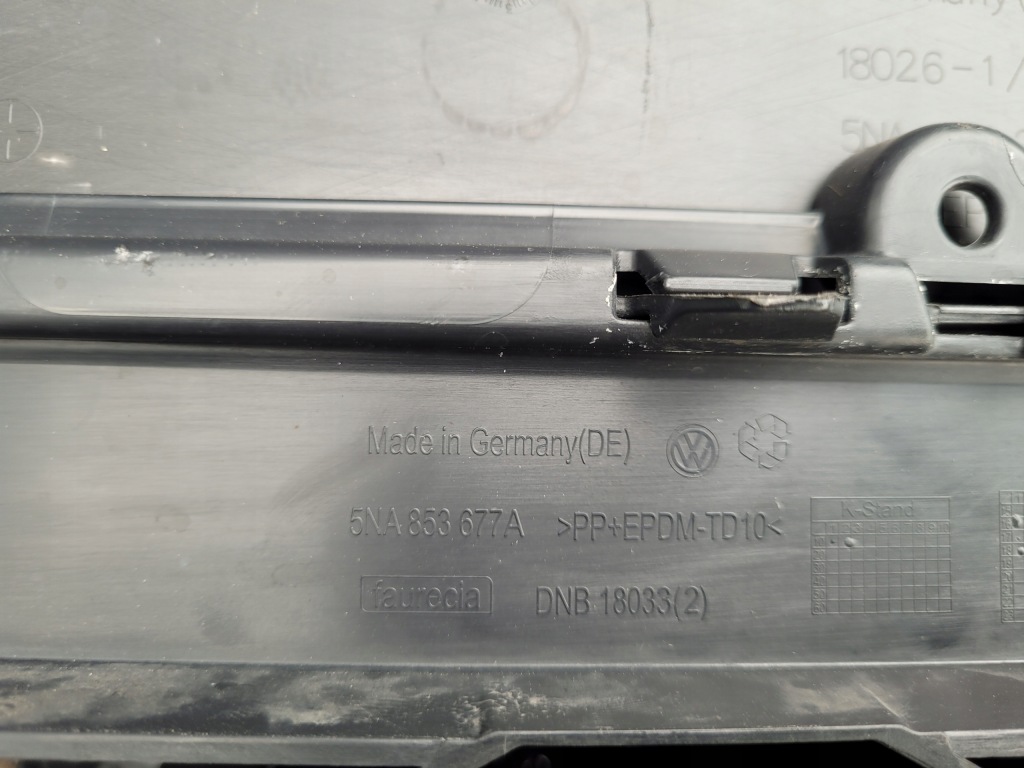 Vw tiguan 2 2 | бампер перед решётка  решётка средняя 5na853677a | 1297 с Разборки