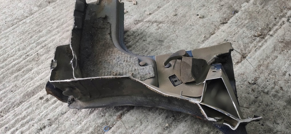 фото №5, Блок двигуна a лівий перед поріг dacia duster i 10-