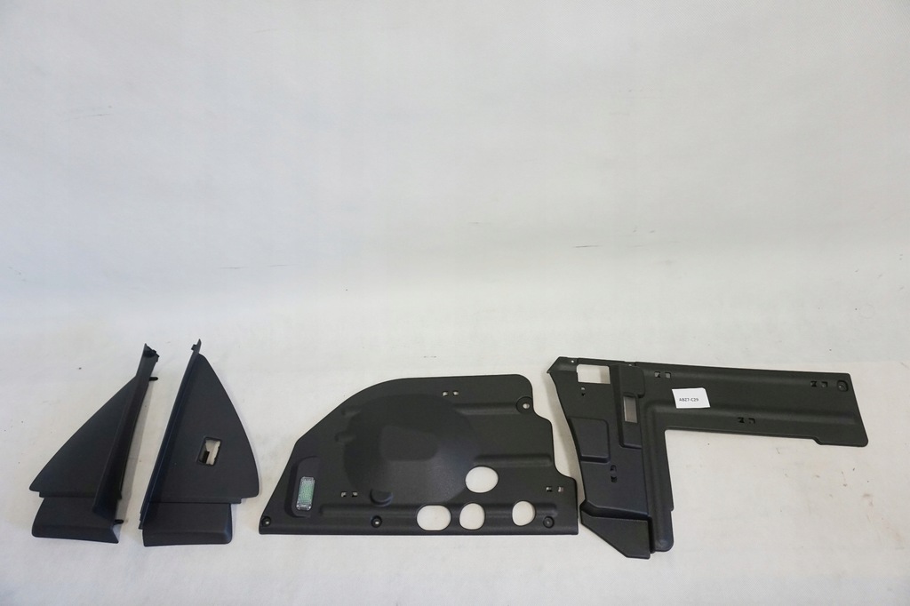 фото №1, Корпус панелі консолі seat cupra formentor