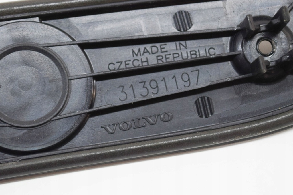 фото №7, Volvo s60 mk2 d3 задня кришка багажника номерного знака реєстраційний лампа декоративна 31391197
