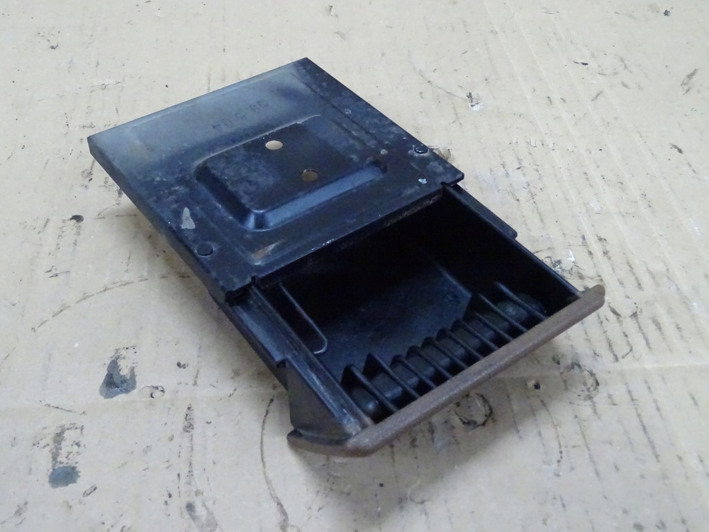 фото №5, Nissan patrol k160 пепельница 3,3 td k160