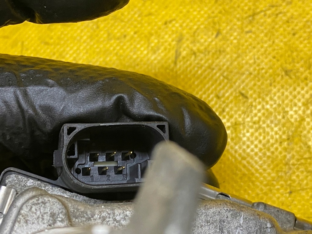 фото №8, Дроссельная заслонка 0280750137 bravo ii tipo ii 1.4 t-jet 198a4000