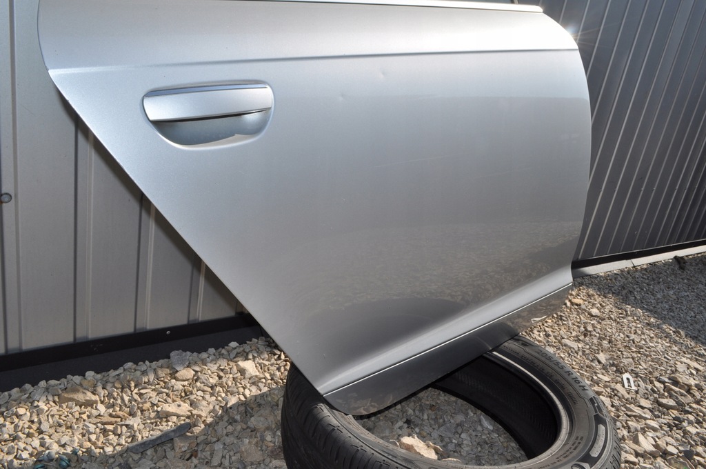 фото №6, Audi a6 c6 дверь обшивка правый задняя ly7w