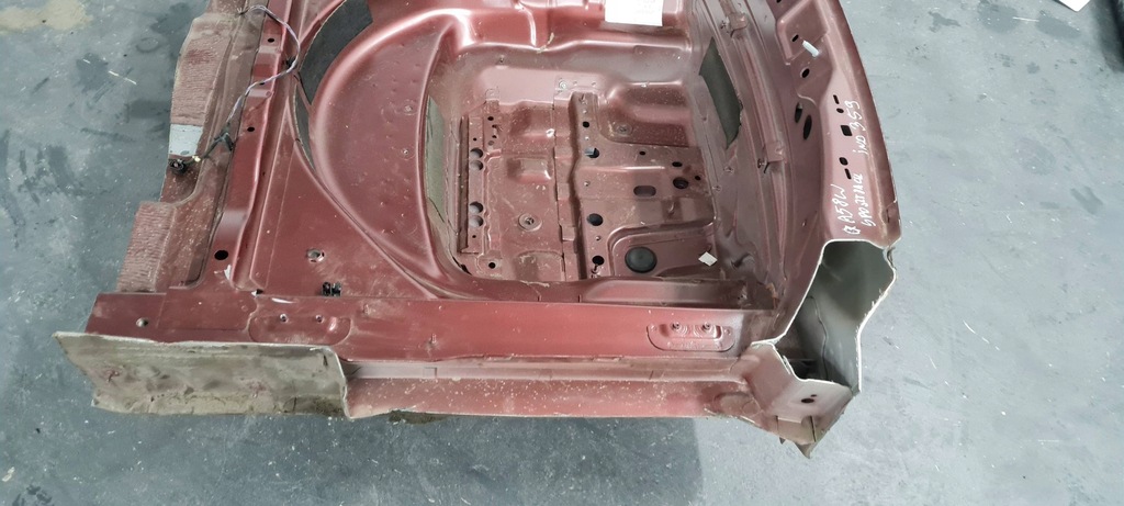 фото №12, A5 8w поддон усилитель pas задняя ниша колеса sportback 359 ly3s a5 8w