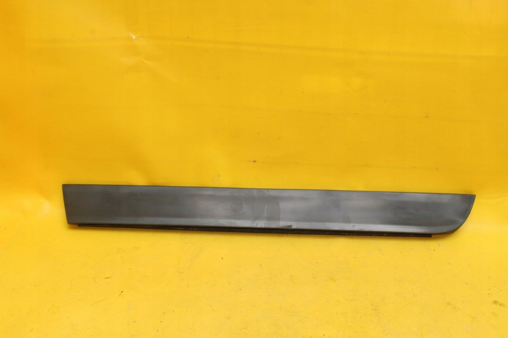 фото №3, Молдинг нижняя левый задняя a4 b6
