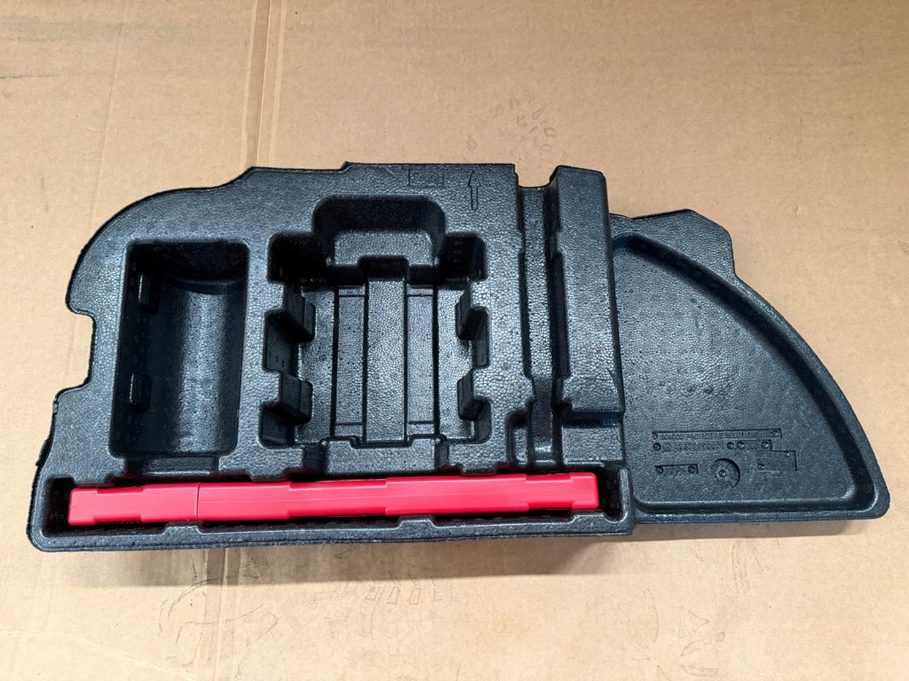 фото №1, Mercedes gle w167 набір ремонтний трикутник