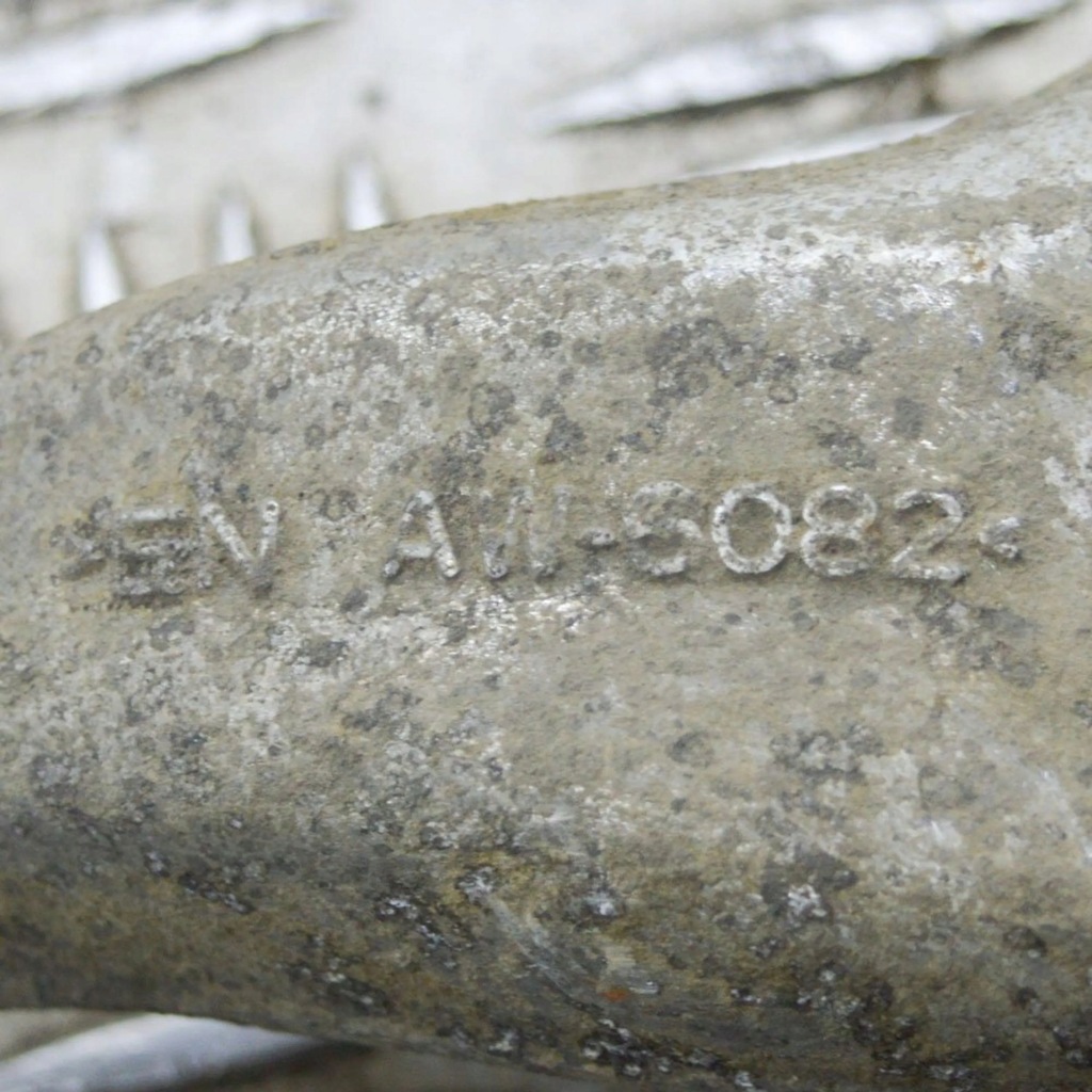 фото №6, Bmw 1 e81 e87 2008 правая сторона нижний рычаг передний